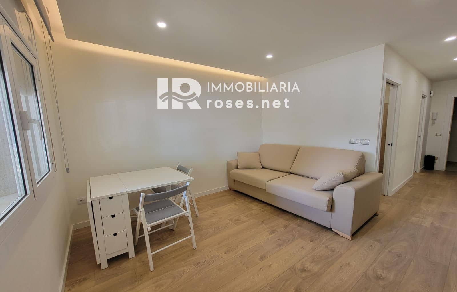 Flat te koop in Empuriabrava - € 98.000 (Ref: 9398813)