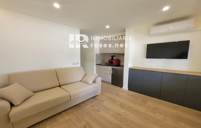 Flat te koop in Empuriabrava, Castelló d'Empúries - € 98.000 (Ref: 9398813)