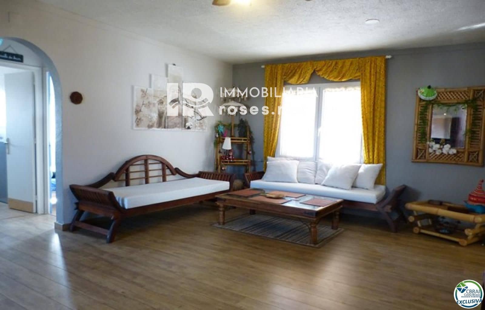 3 slaapkamer Flat te koop in Empuriabrava - € 290.000 (Ref: 9401081)