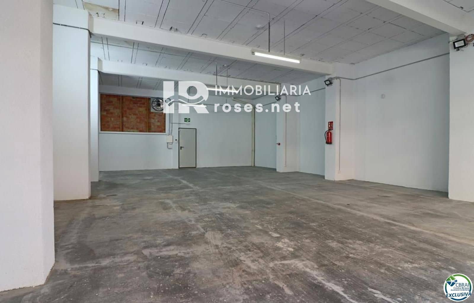 Commercieel te koop in Figueres - € 135.000 (Ref: 9409675)