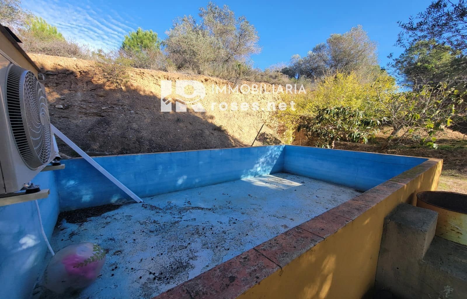 Tomt till salu i Peralada - 320 000 € (Ref: 9417795)