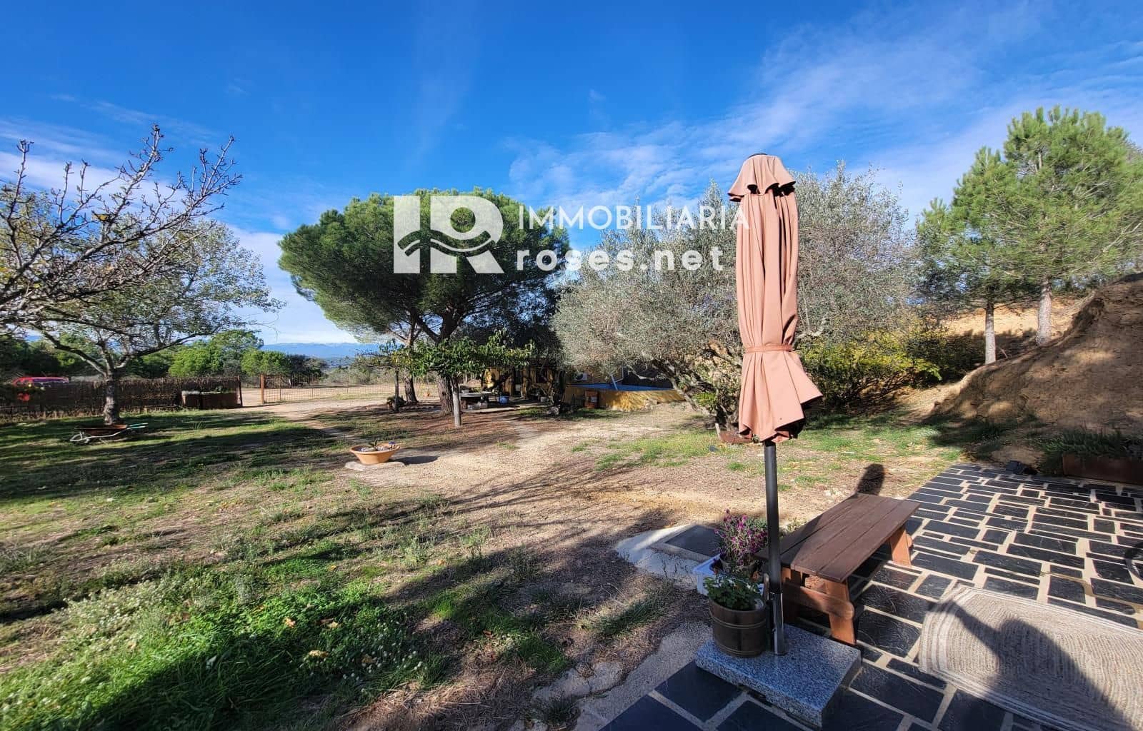 Tomt till salu i Peralada - 320 000 € (Ref: 9417795)