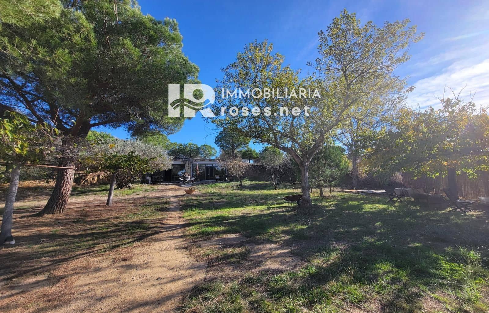 Tomt till salu i Peralada - 320 000 € (Ref: 9417795)