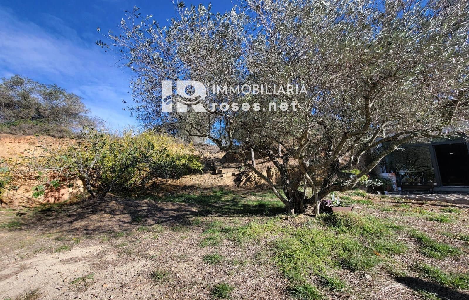 Tomt till salu i Peralada - 320 000 € (Ref: 9417795)