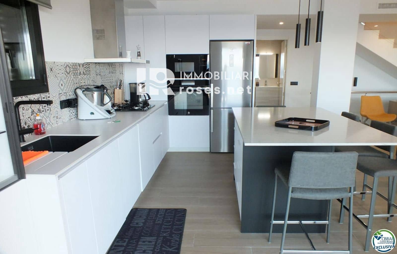 3 slaapkamer Villa te koop in Roses met zwembad garage - € 1.700.000 (Ref: 9420077)