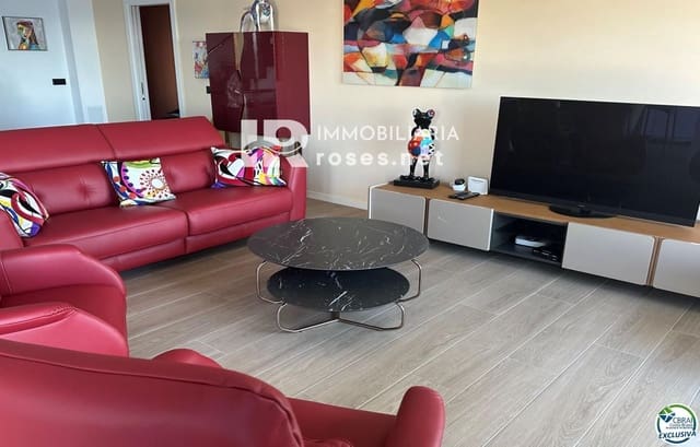 3 bedroom Villa for sale in Roses with pool garage - € 1,700,000 (Ref: 9420077)