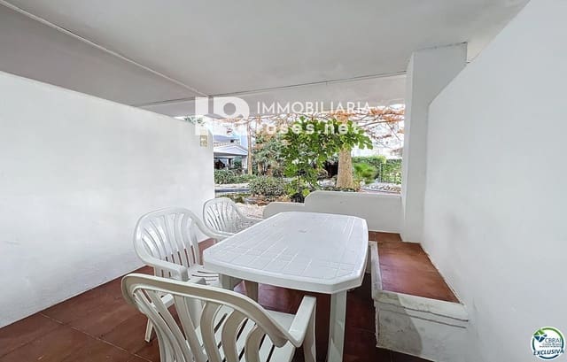 2 slaapkamer Flat te koop in Santa Margarida, Roses met zwembad - € 165.000 (Ref: 9449320)