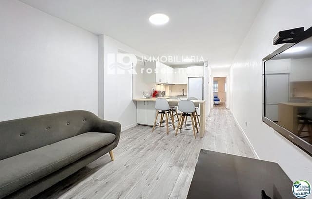 2 slaapkamer Flat te koop in Santa Margarida, Roses met zwembad - € 165.000 (Ref: 9449320)