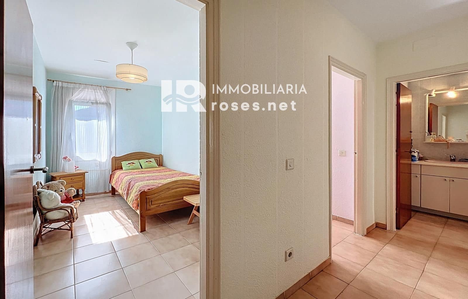 3 slaapkamer Flat te koop in Roses - € 185.000 (Ref: 9449322)