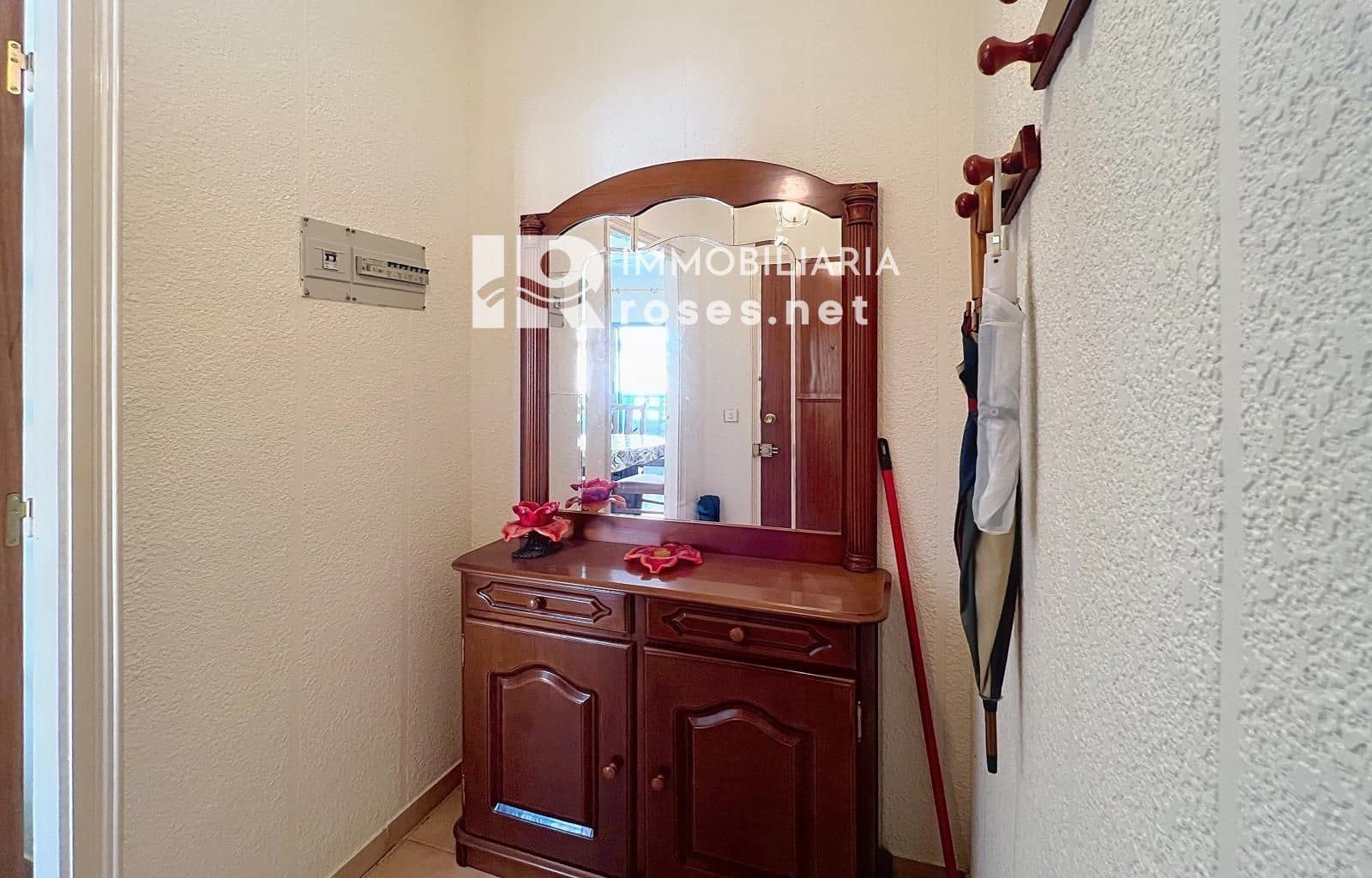 3 slaapkamer Flat te koop in Roses - € 185.000 (Ref: 9449322)