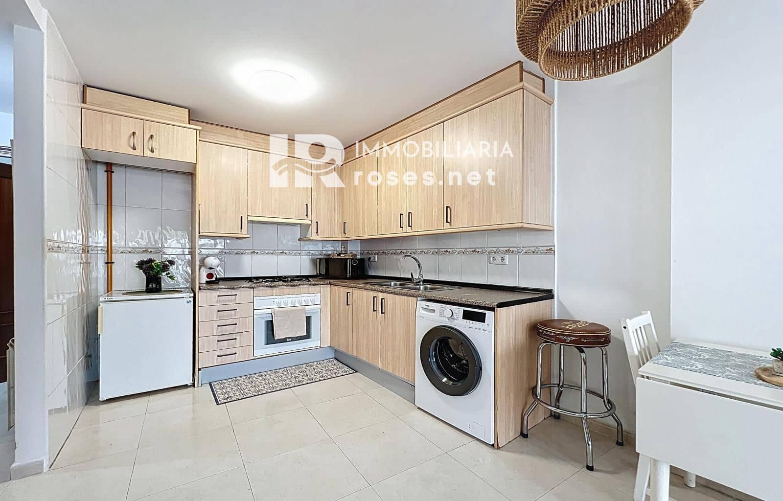 2 slaapkamer Flat te koop in Roses - € 185.000 (Ref: 9449323)