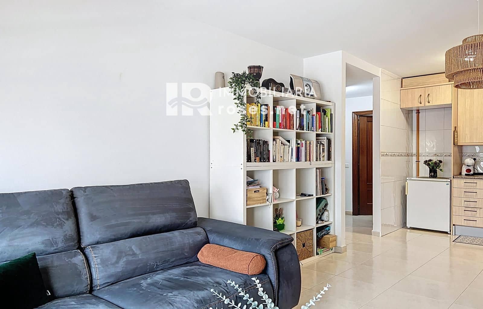 2 slaapkamer Flat te koop in Roses - € 185.000 (Ref: 9449323)