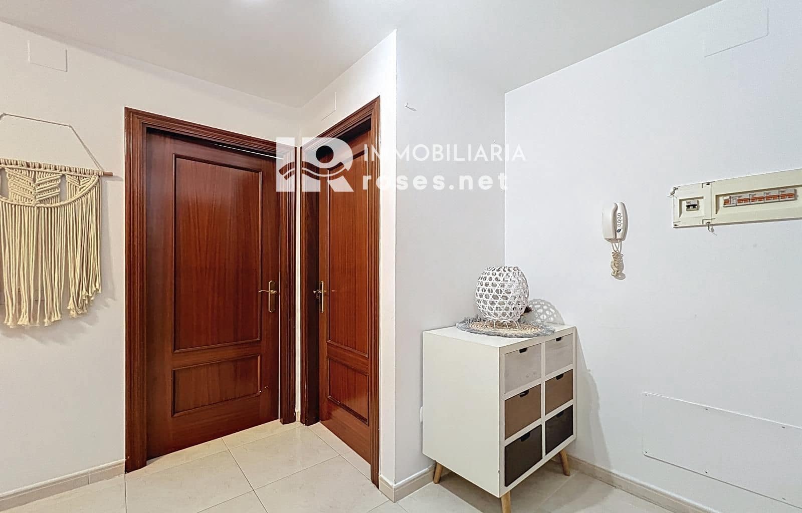 2 slaapkamer Flat te koop in Roses - € 185.000 (Ref: 9449323)