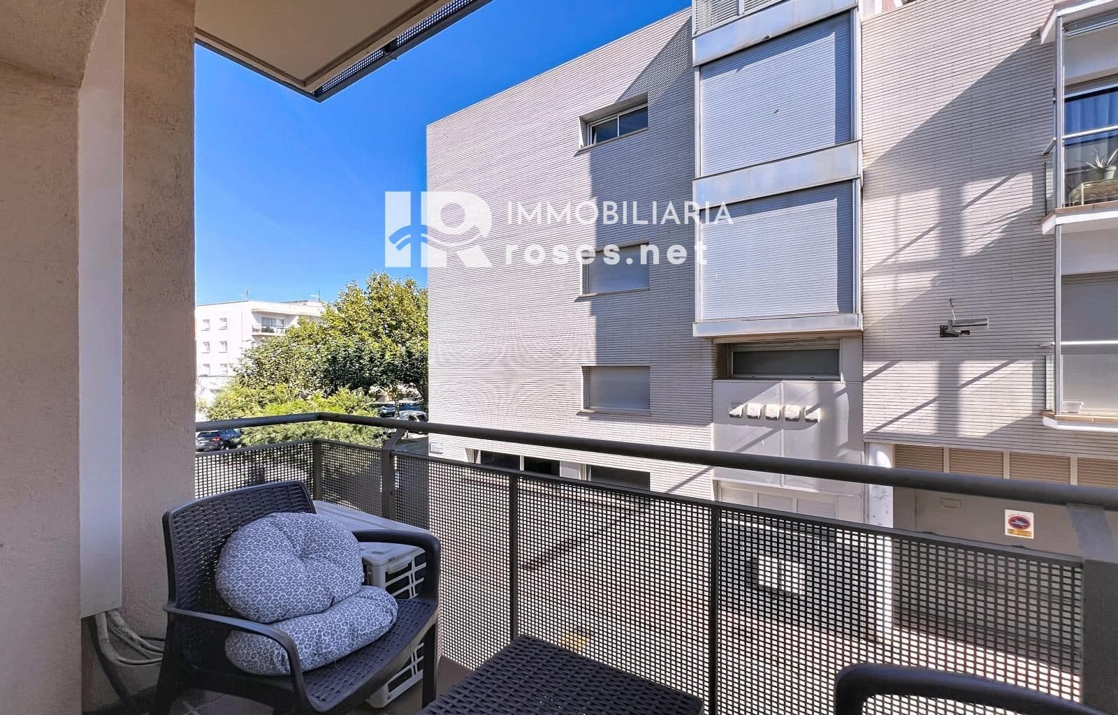 2 slaapkamer Flat te koop in Roses - € 185.000 (Ref: 9449323)