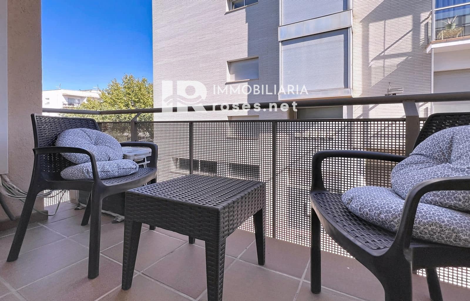 2 slaapkamer Flat te koop in Roses - € 185.000 (Ref: 9449323)