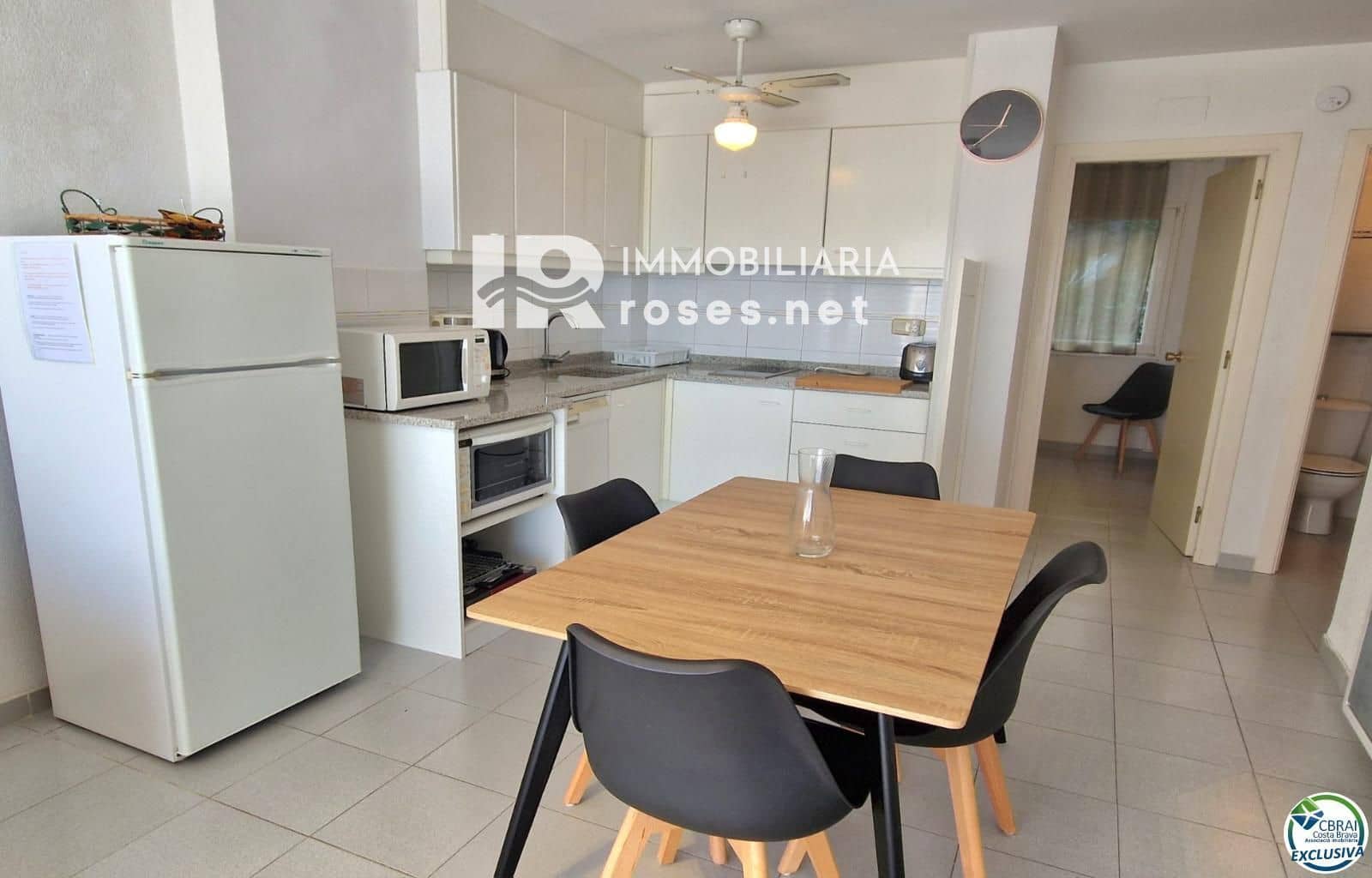 2 slaapkamer Flat te koop in Roses - € 225.000 (Ref: 9449325)