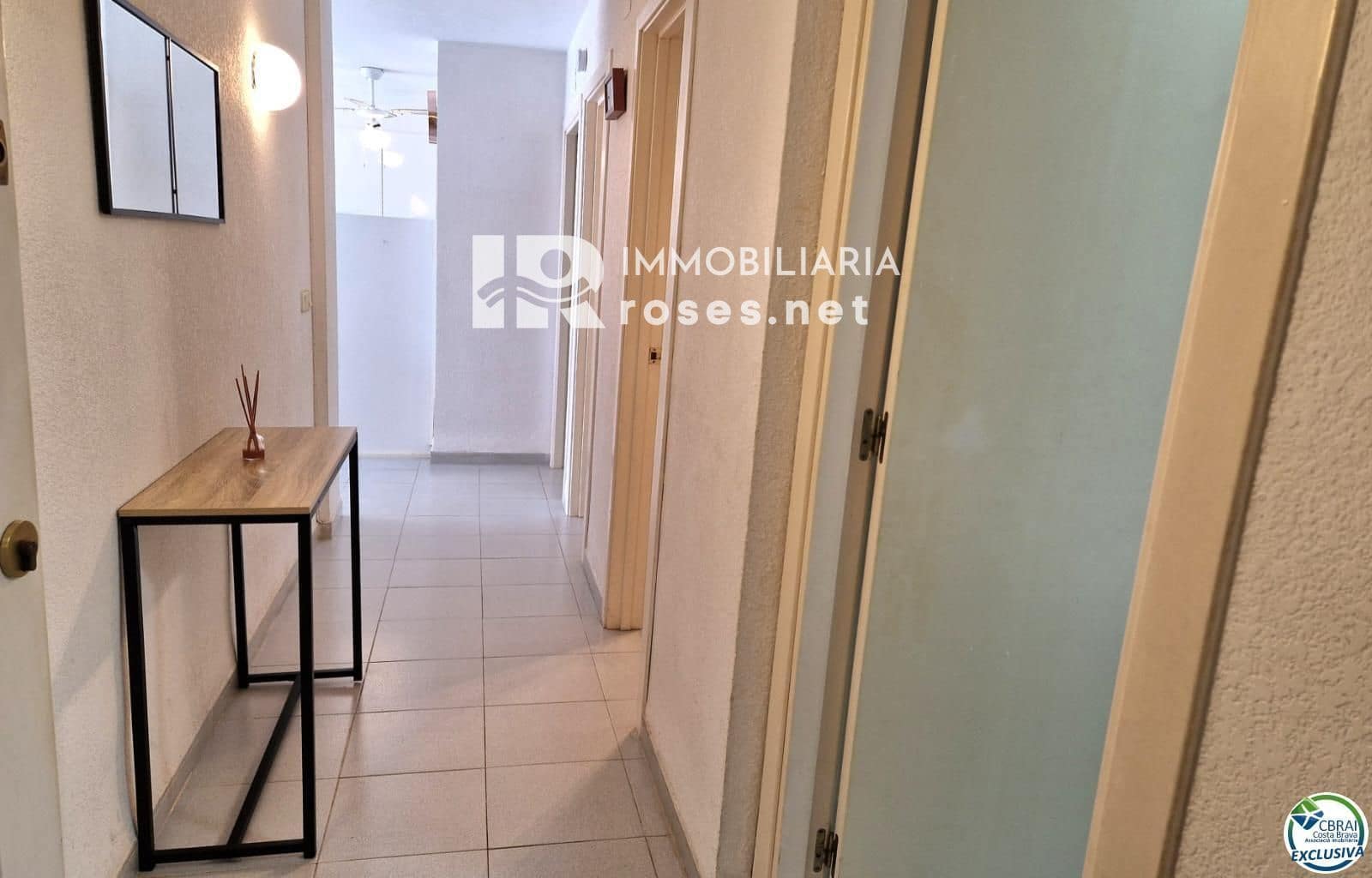 2 slaapkamer Flat te koop in Roses - € 225.000 (Ref: 9449325)