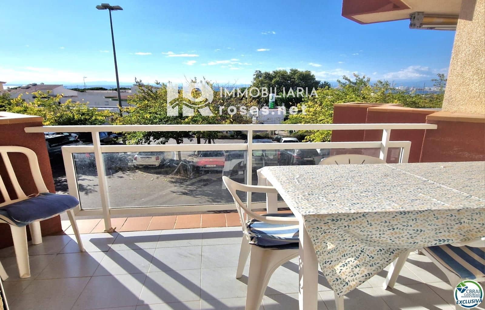 2 slaapkamer Flat te koop in Roses - € 225.000 (Ref: 9449325)