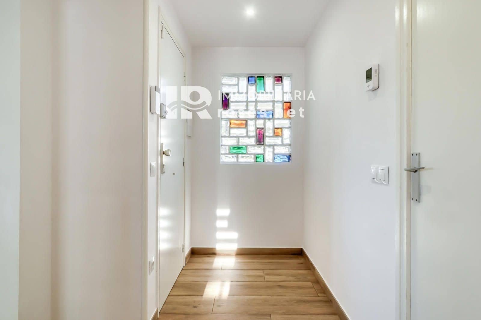 3 slaapkamer Flat te koop in Roses met zwembad - € 215.000 (Ref: 9449326)