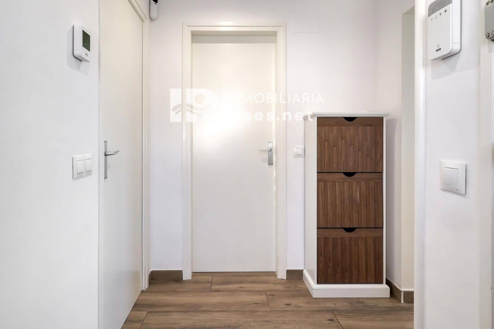 3 slaapkamer Flat te koop in Roses met zwembad - € 215.000 (Ref: 9449326)