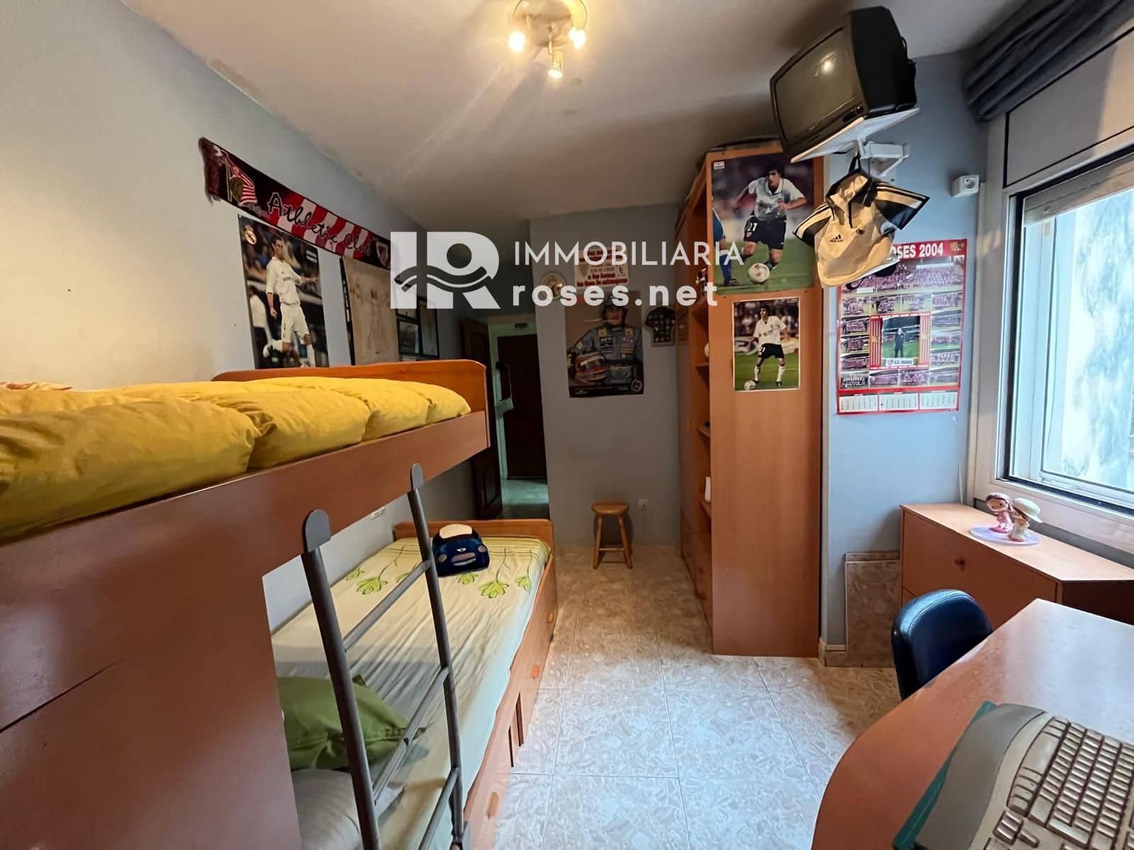 Piso de 4 habitaciones en Roses en venta - 199.500 € (Ref: 9449327)