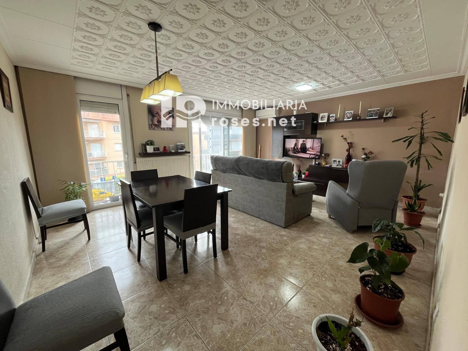 Piso de 4 habitaciones en Roses en venta - 199.500 € (Ref: 9449327)