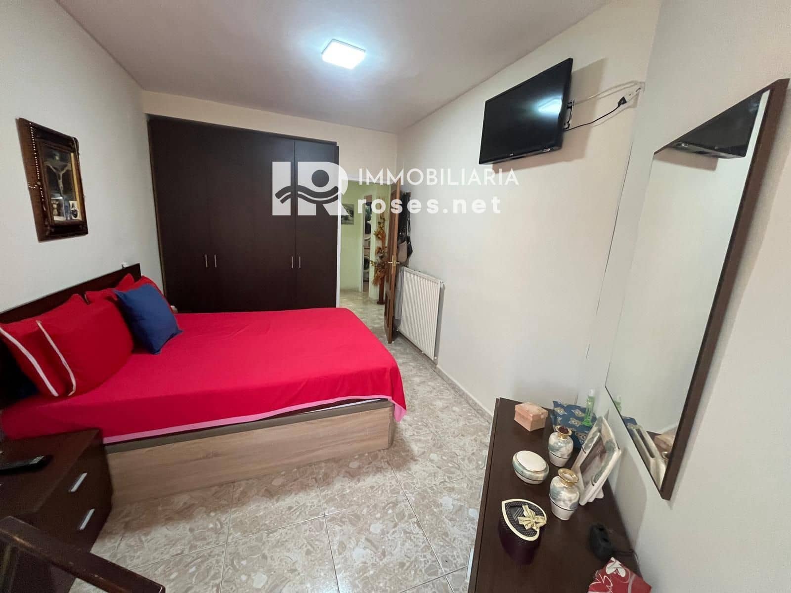 Piso de 4 habitaciones en Roses en venta - 199.500 € (Ref: 9449327)