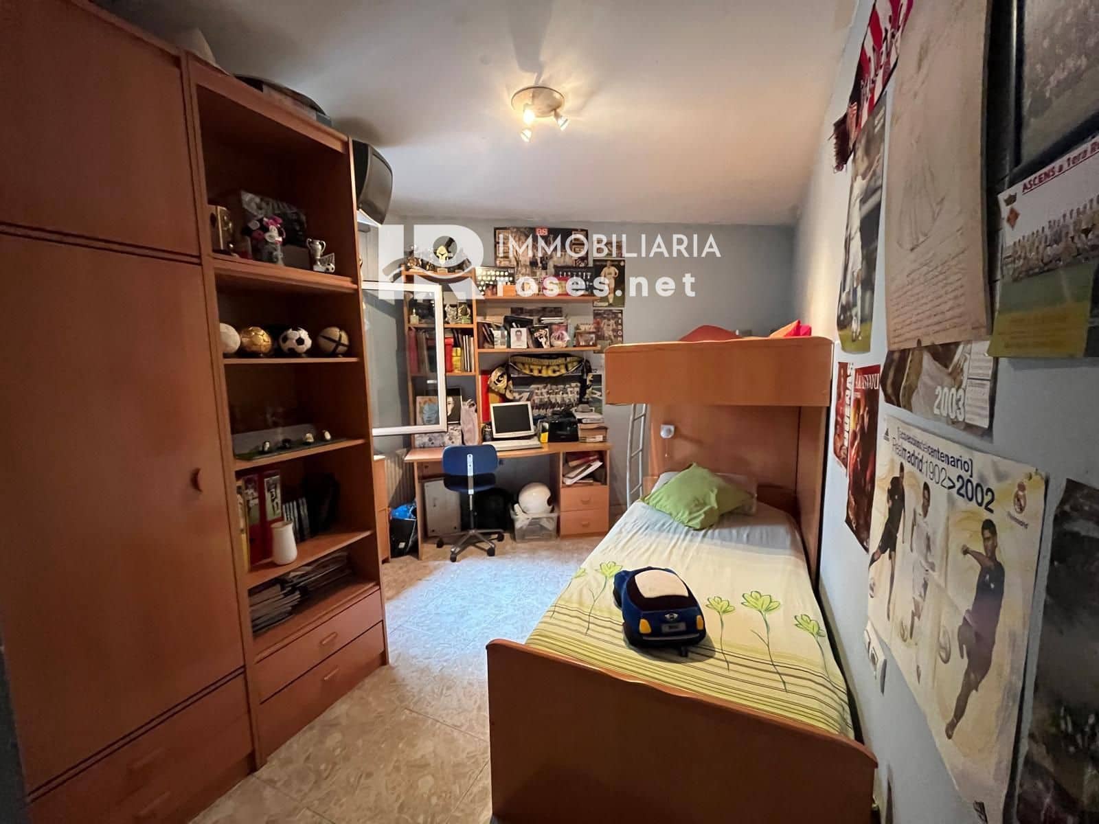 Piso de 4 habitaciones en Roses en venta - 199.500 € (Ref: 9449327)