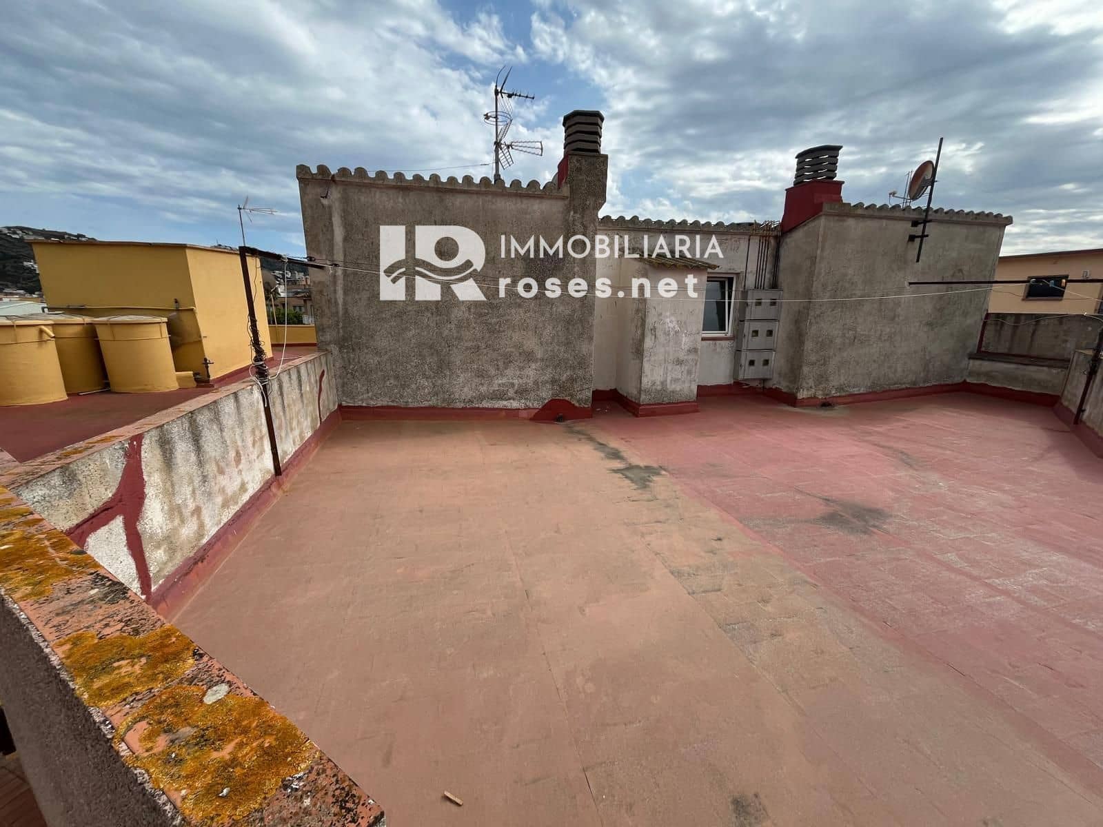 Piso de 4 habitaciones en Roses en venta - 199.500 € (Ref: 9449327)