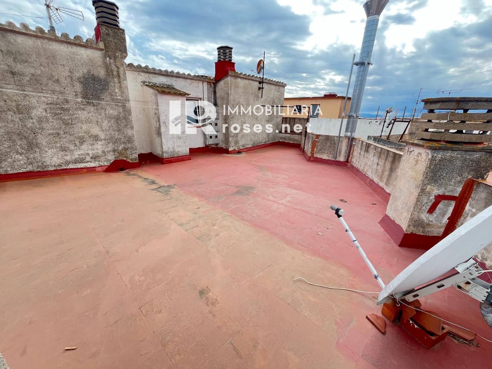 Piso de 4 habitaciones en Roses en venta - 199.500 € (Ref: 9449327)