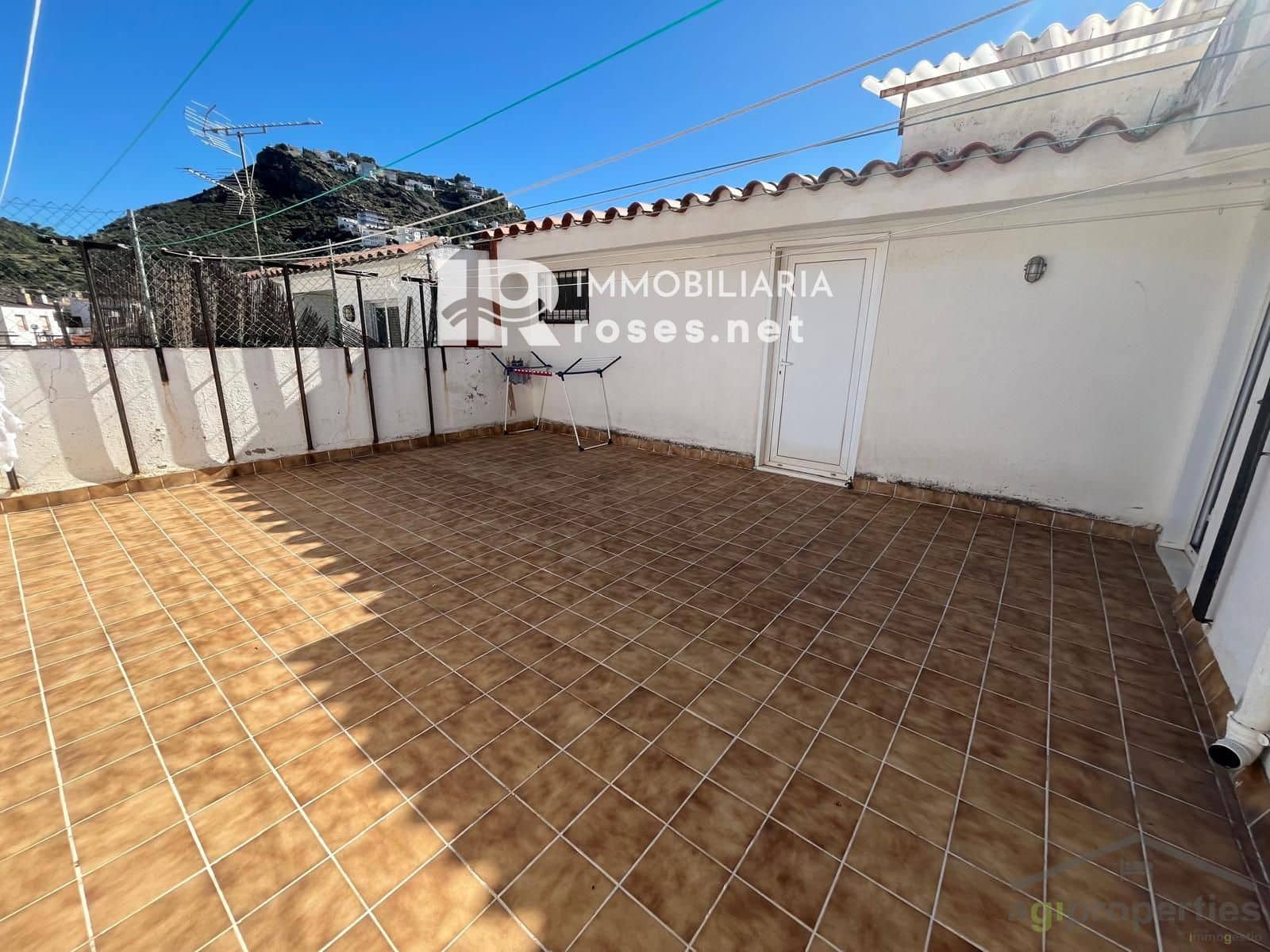 3 bedroom Flat for sale in Roses - € 230,000 (Ref: 9449331)