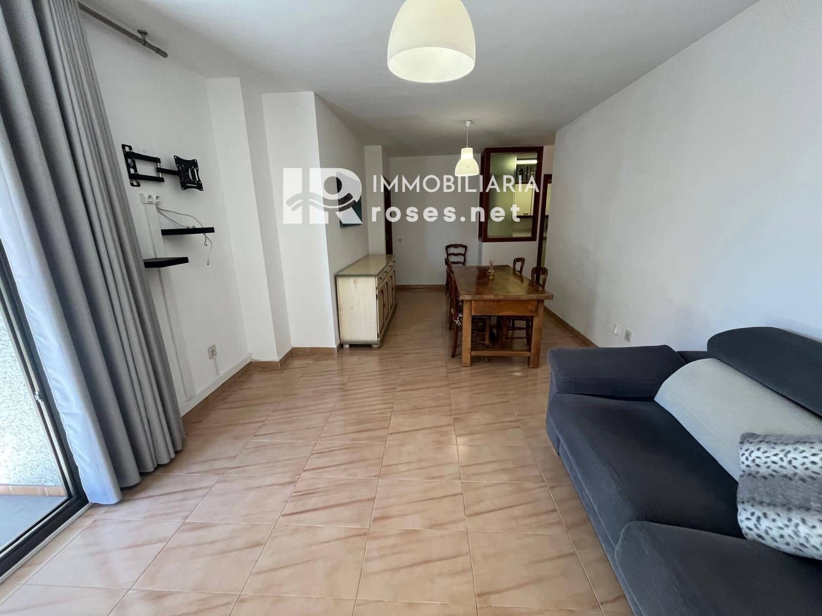 3 bedroom Flat for sale in Roses - € 230,000 (Ref: 9449331)