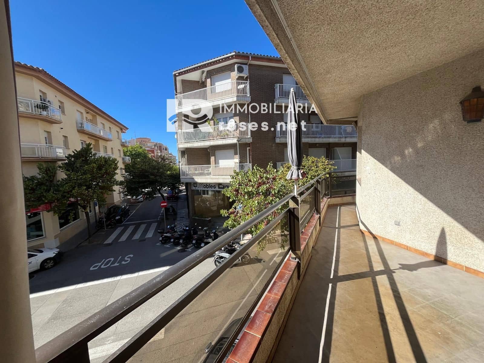 3 bedroom Flat for sale in Roses - € 230,000 (Ref: 9449331)