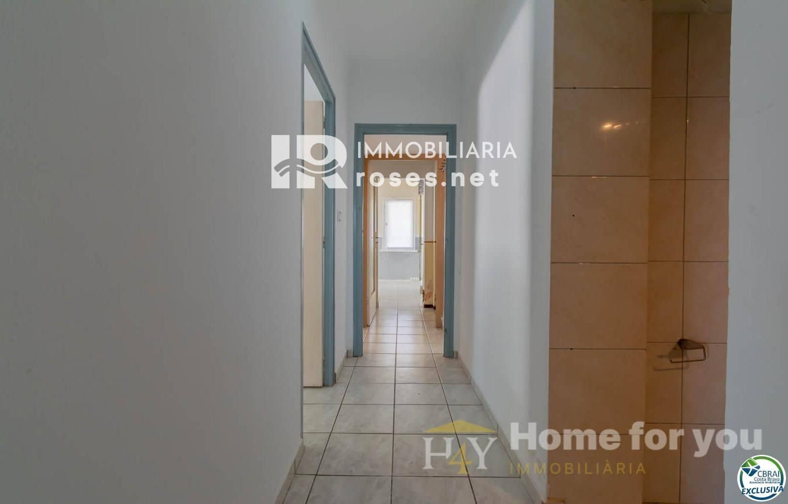 Chalet de 4 habitaciones en Roses en venta con garaje - 645.000 € (Ref: 9449335)