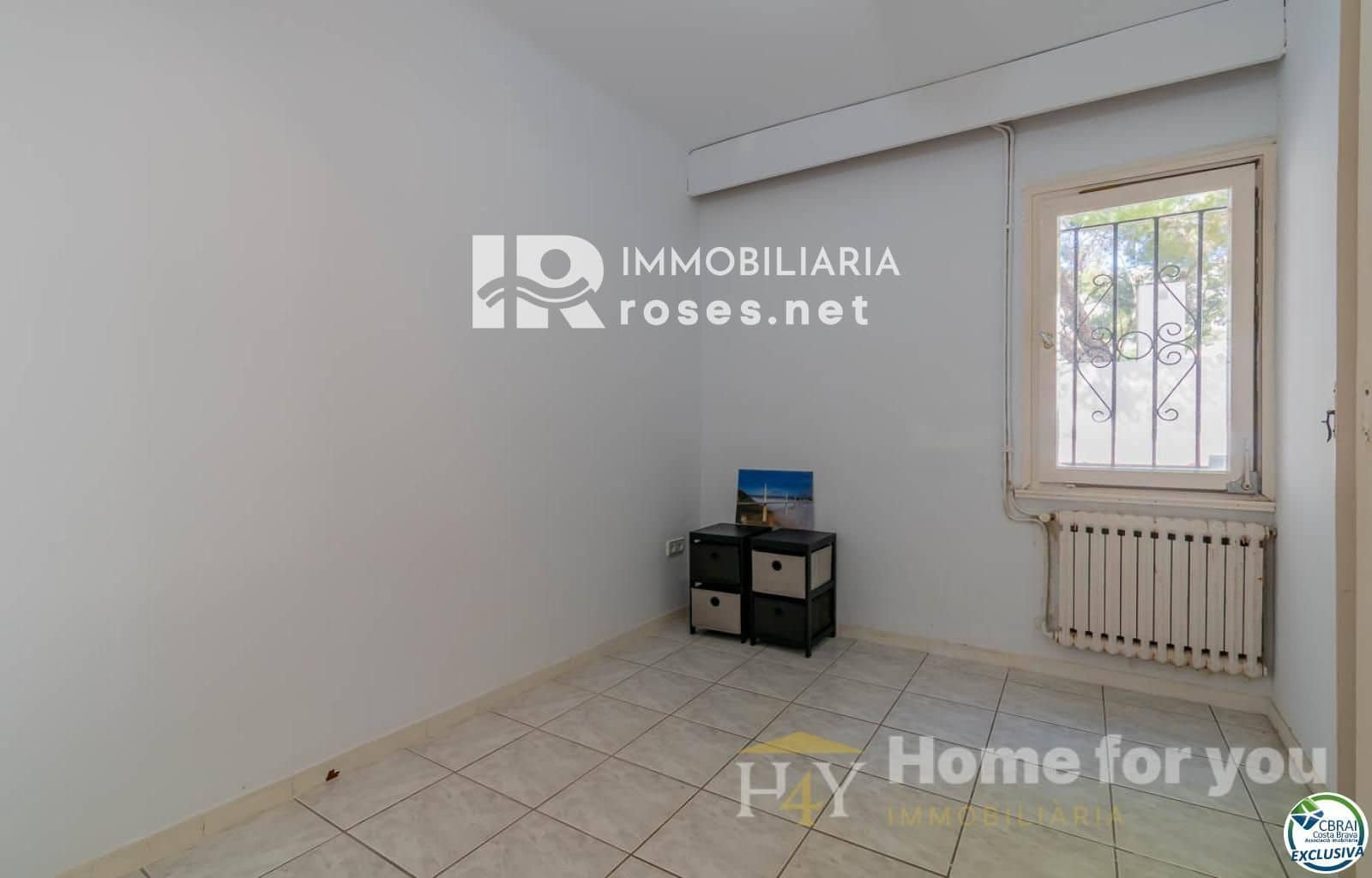 Chalet de 4 habitaciones en Roses en venta con garaje - 645.000 € (Ref: 9449335)