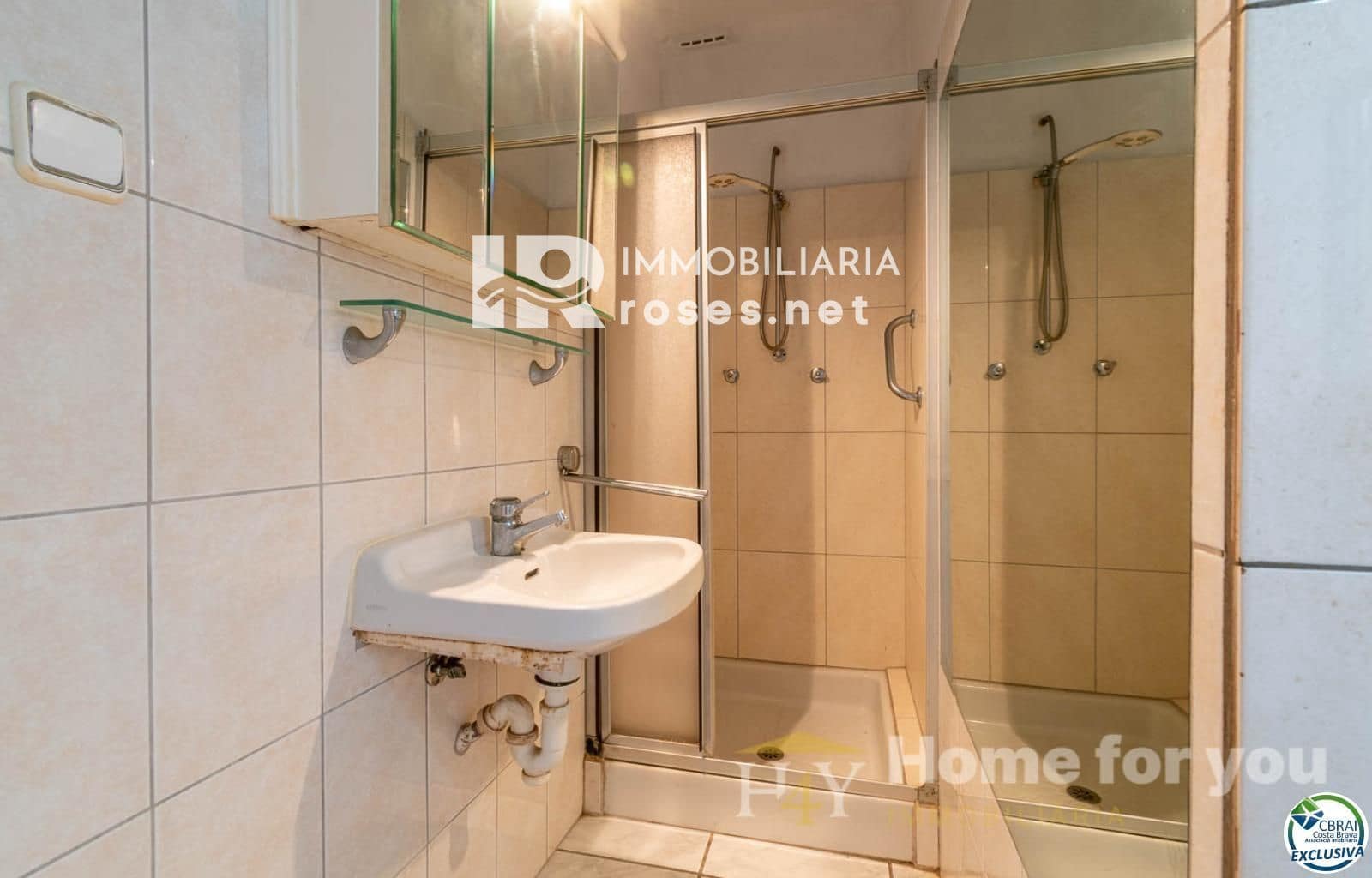 Chalet de 4 habitaciones en Roses en venta con garaje - 645.000 € (Ref: 9449335)