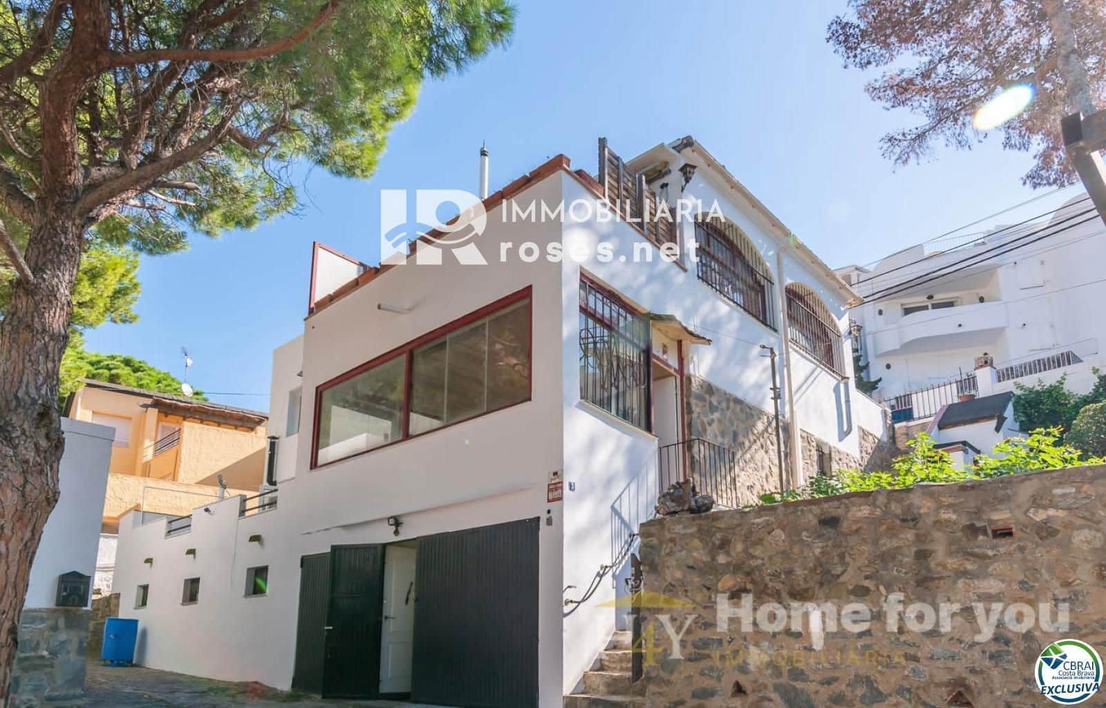 Chalet de 4 habitaciones en Roses en venta con garaje - 645.000 € (Ref: 9449335)