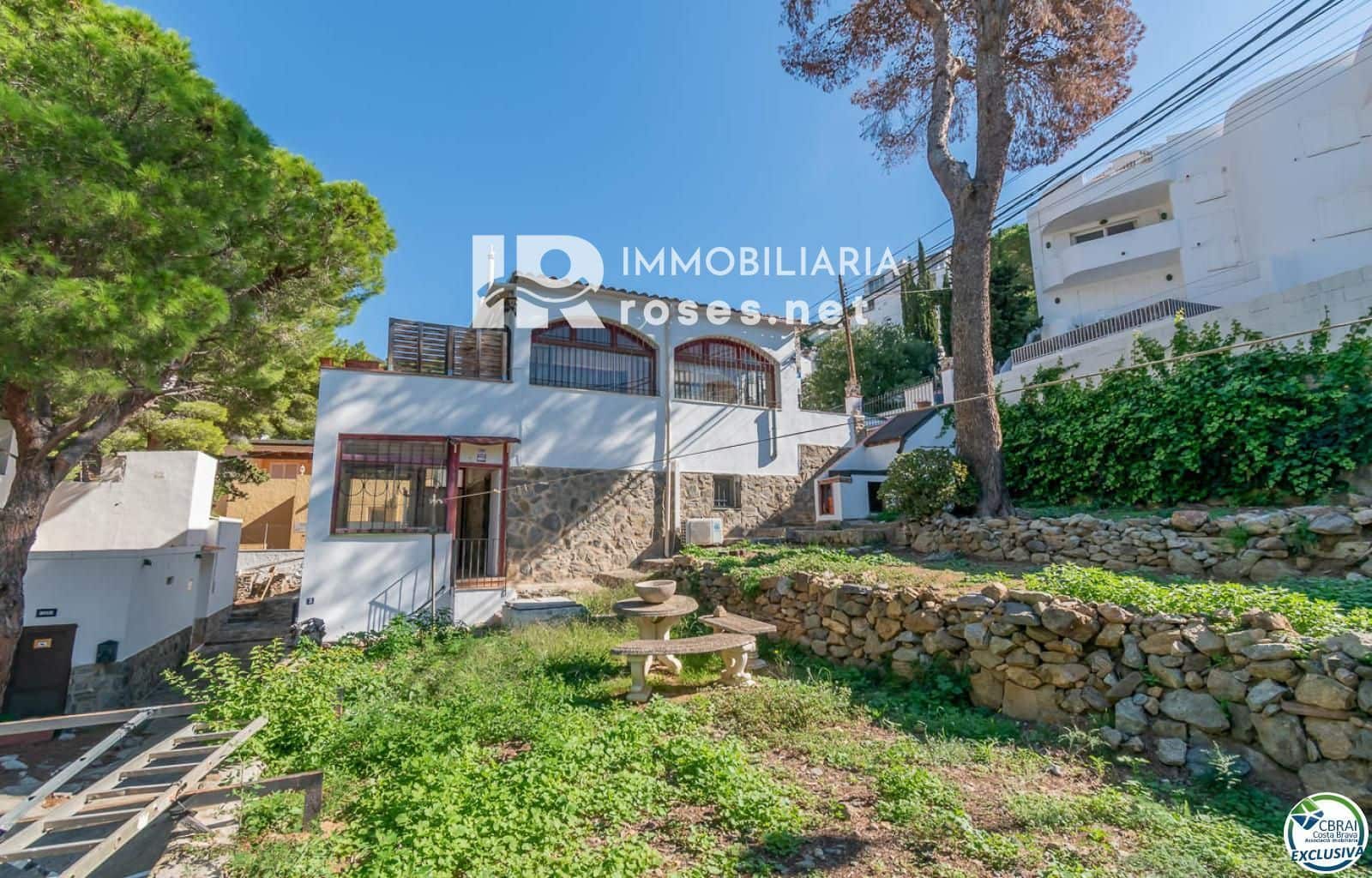 Chalet de 4 habitaciones en Roses en venta con garaje - 645.000 € (Ref: 9449335)