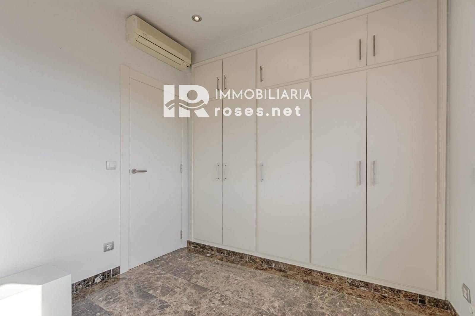 5 bedroom Villa for sale in La Jonquera with pool garage - € 890,000 (Ref: 9453434)