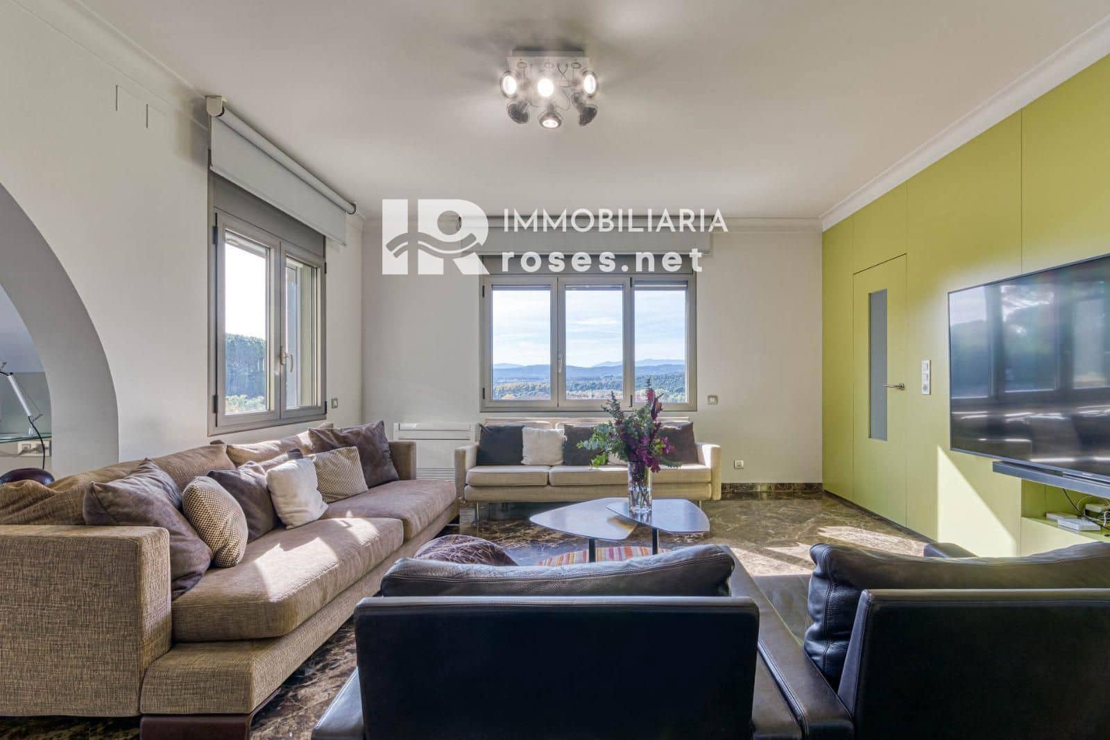 5 bedroom Villa for sale in La Jonquera with pool garage - € 890,000 (Ref: 9453434)