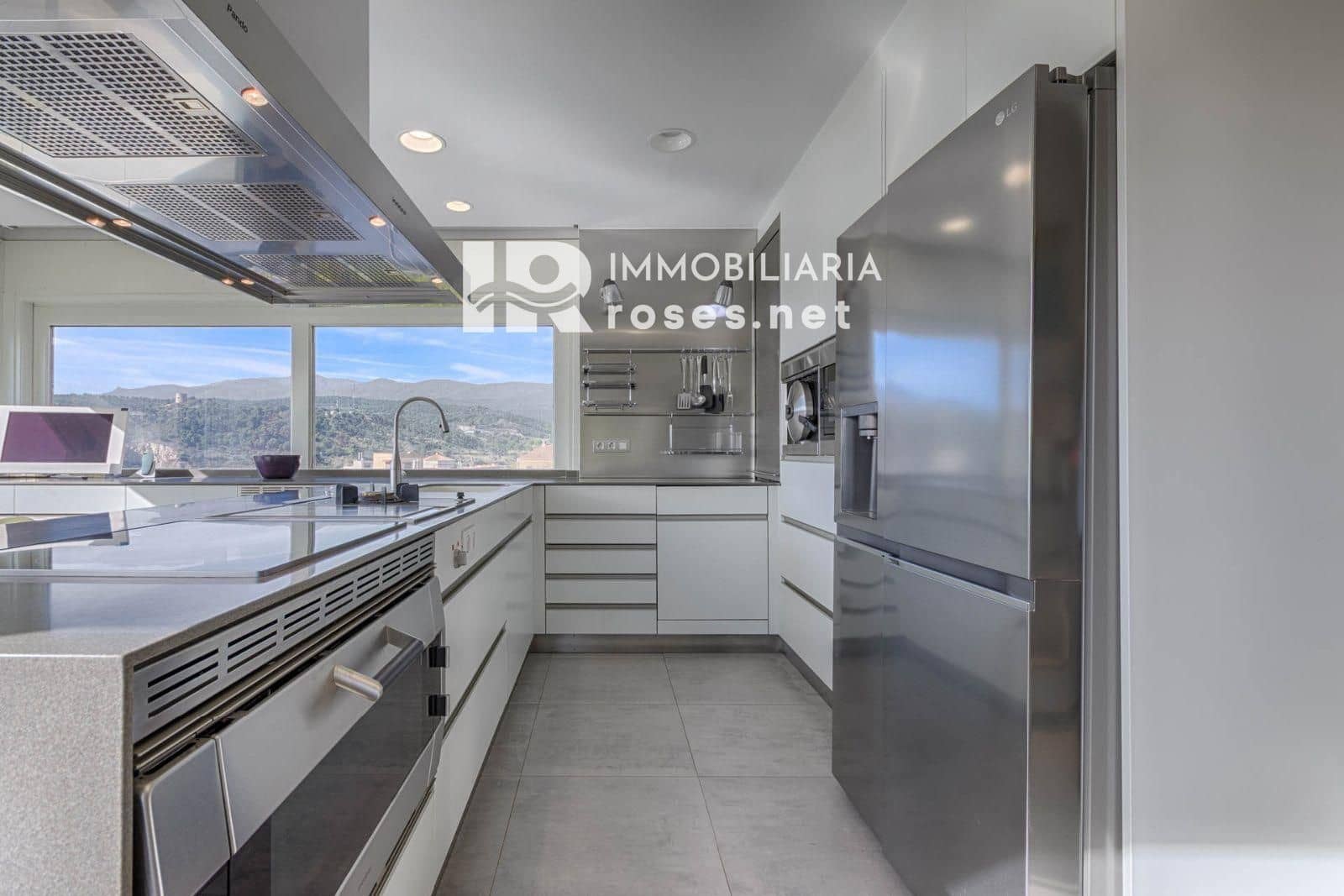 5 bedroom Villa for sale in La Jonquera with pool garage - € 890,000 (Ref: 9453434)