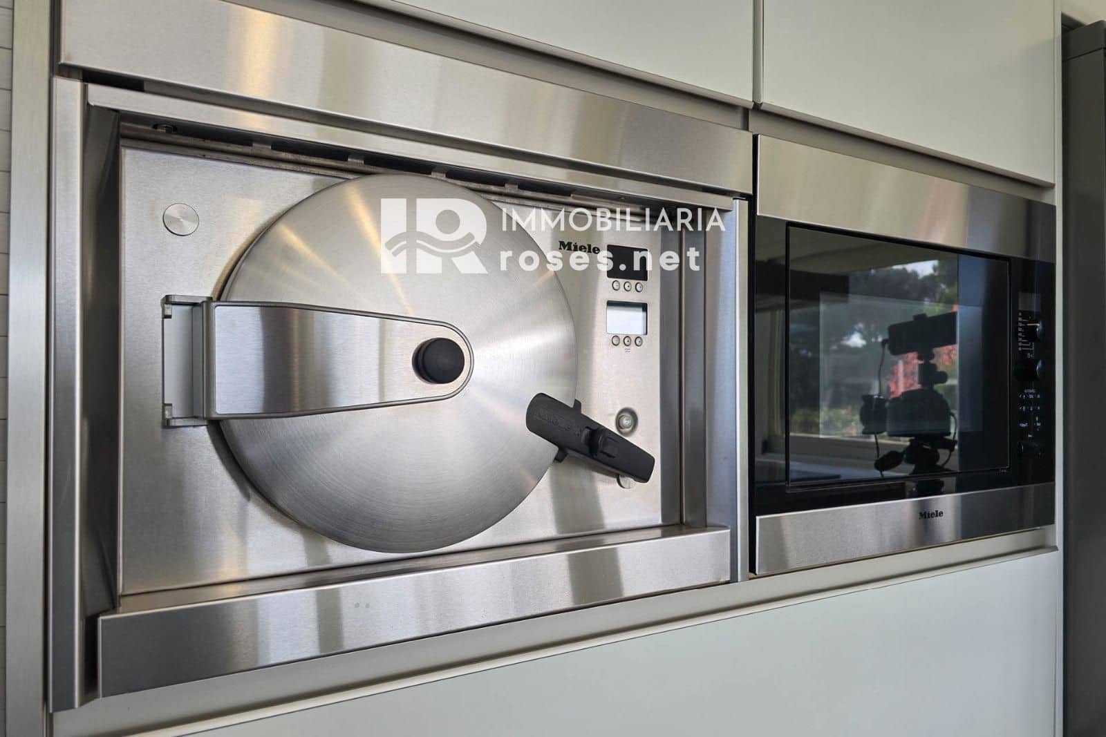 5 bedroom Villa for sale in La Jonquera with pool garage - € 890,000 (Ref: 9453434)