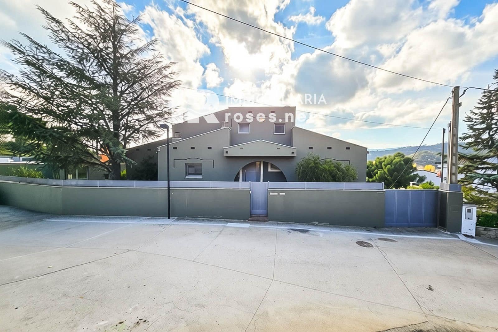 5 bedroom Villa for sale in La Jonquera with pool garage - € 890,000 (Ref: 9453434)