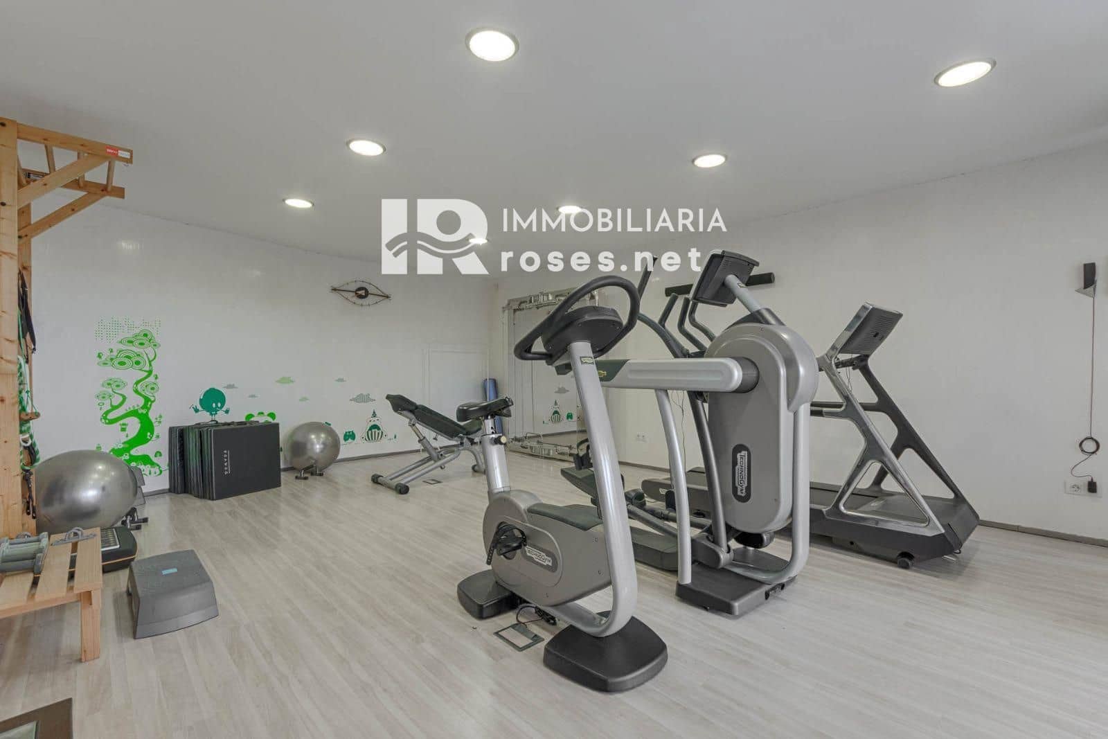 5 bedroom Villa for sale in La Jonquera with pool garage - € 890,000 (Ref: 9453434)