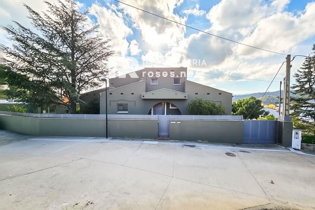 5 bedroom Villa for sale in La Jonquera with pool garage - € 890,000 (Ref: 9453434)