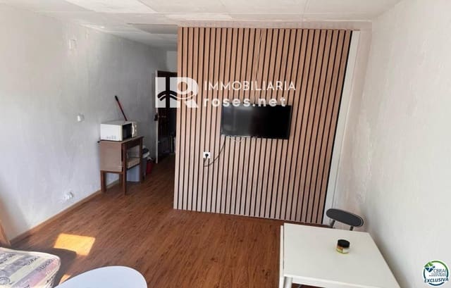Flat te koop in Empuriabrava, Castelló d'Empúries - € 80.000 (Ref: 9453435)