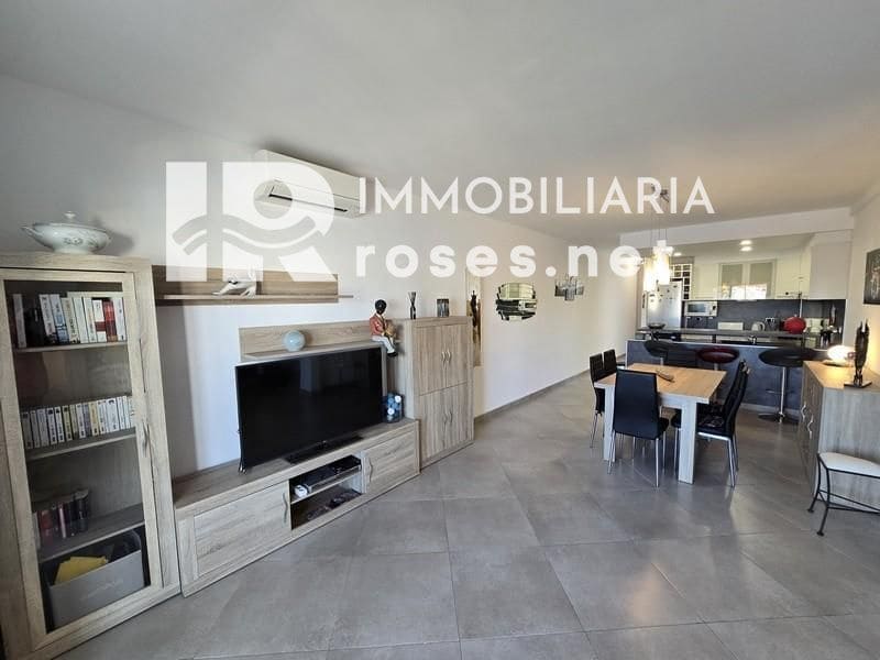 2 soverom Leilighet til salgs i Empuriabrava med svømmebasseng - € 249 000 (Ref: 9459500)