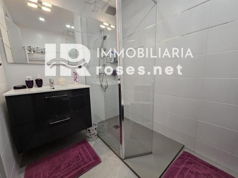 2 soverom Leilighet til salgs i Empuriabrava med svømmebasseng - € 249 000 (Ref: 9459500)