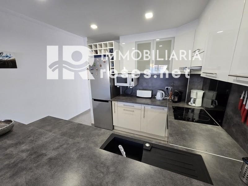 2 soverom Leilighet til salgs i Empuriabrava med svømmebasseng - € 249 000 (Ref: 9459500)