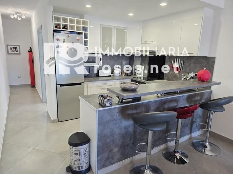 2 soverom Leilighet til salgs i Empuriabrava med svømmebasseng - € 249 000 (Ref: 9459500)